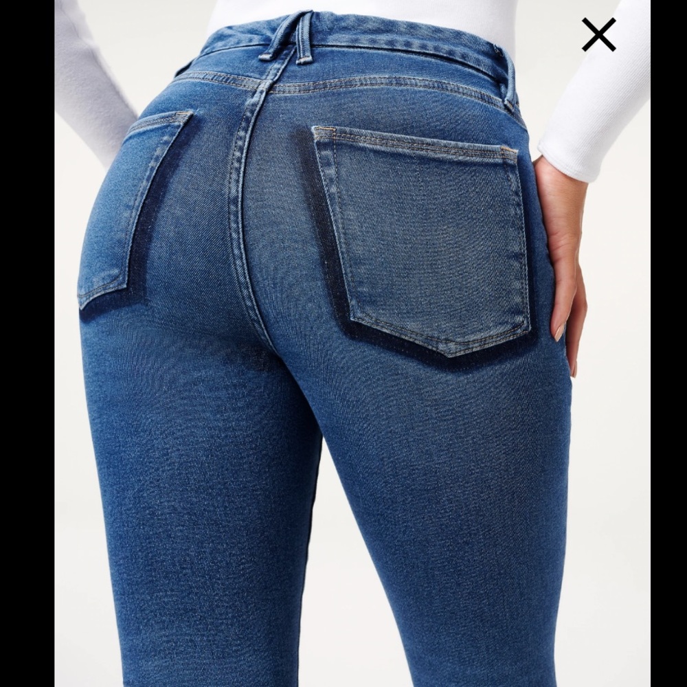 Good American Good Waist Crop Shadow Pocket Jeans
